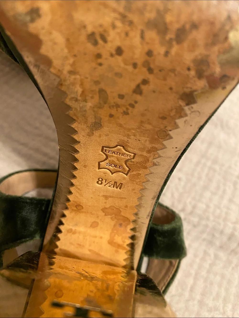 Tory Burch Dark Green Velvet Platform Sandals. Size 8.5